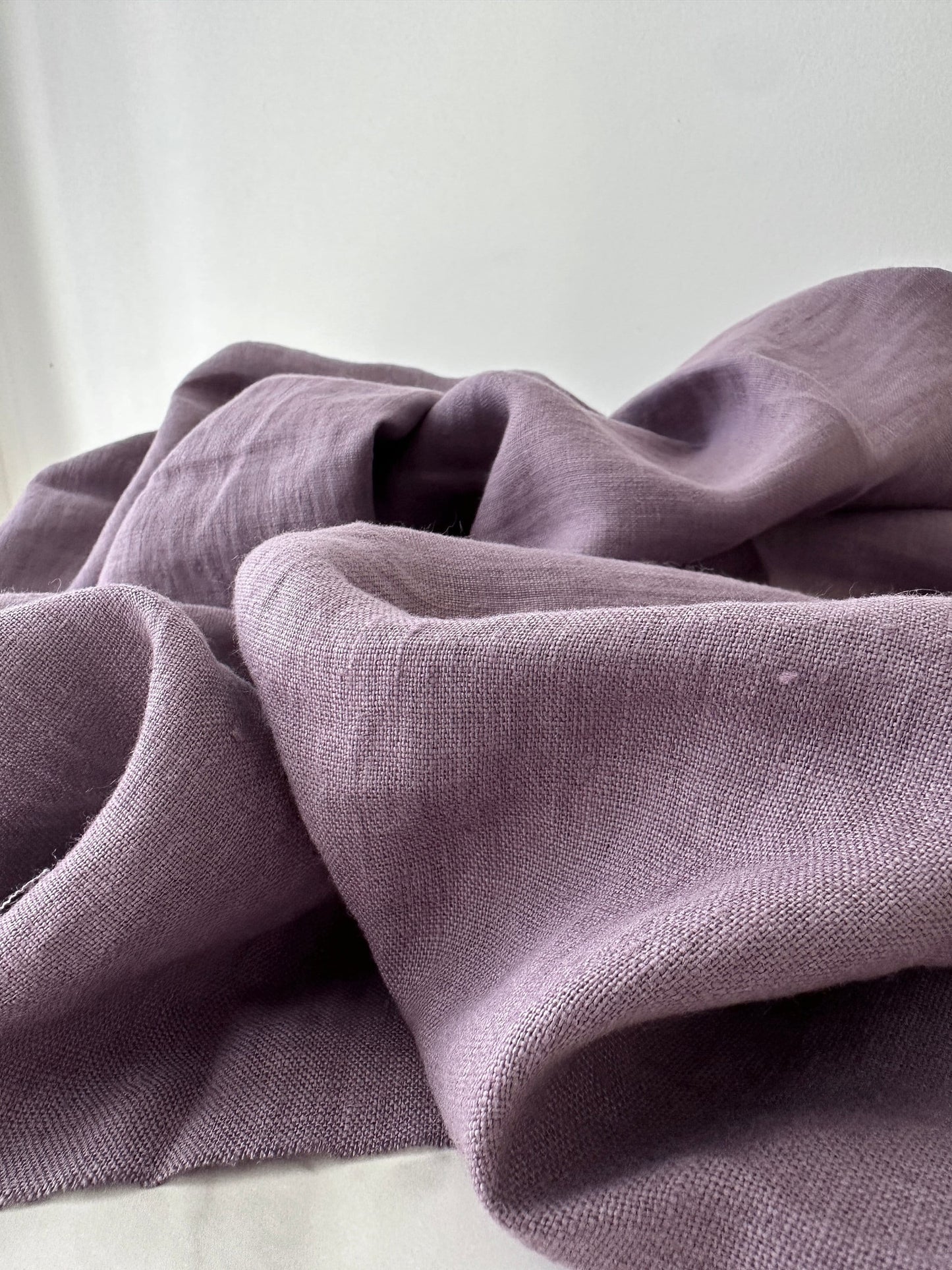 plum dandy purple linen in natura light