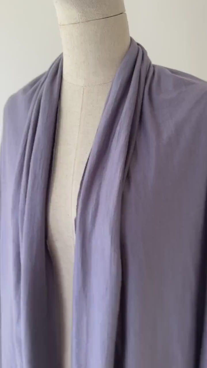 Short video showcasing the luxurious merino wool fabric. 