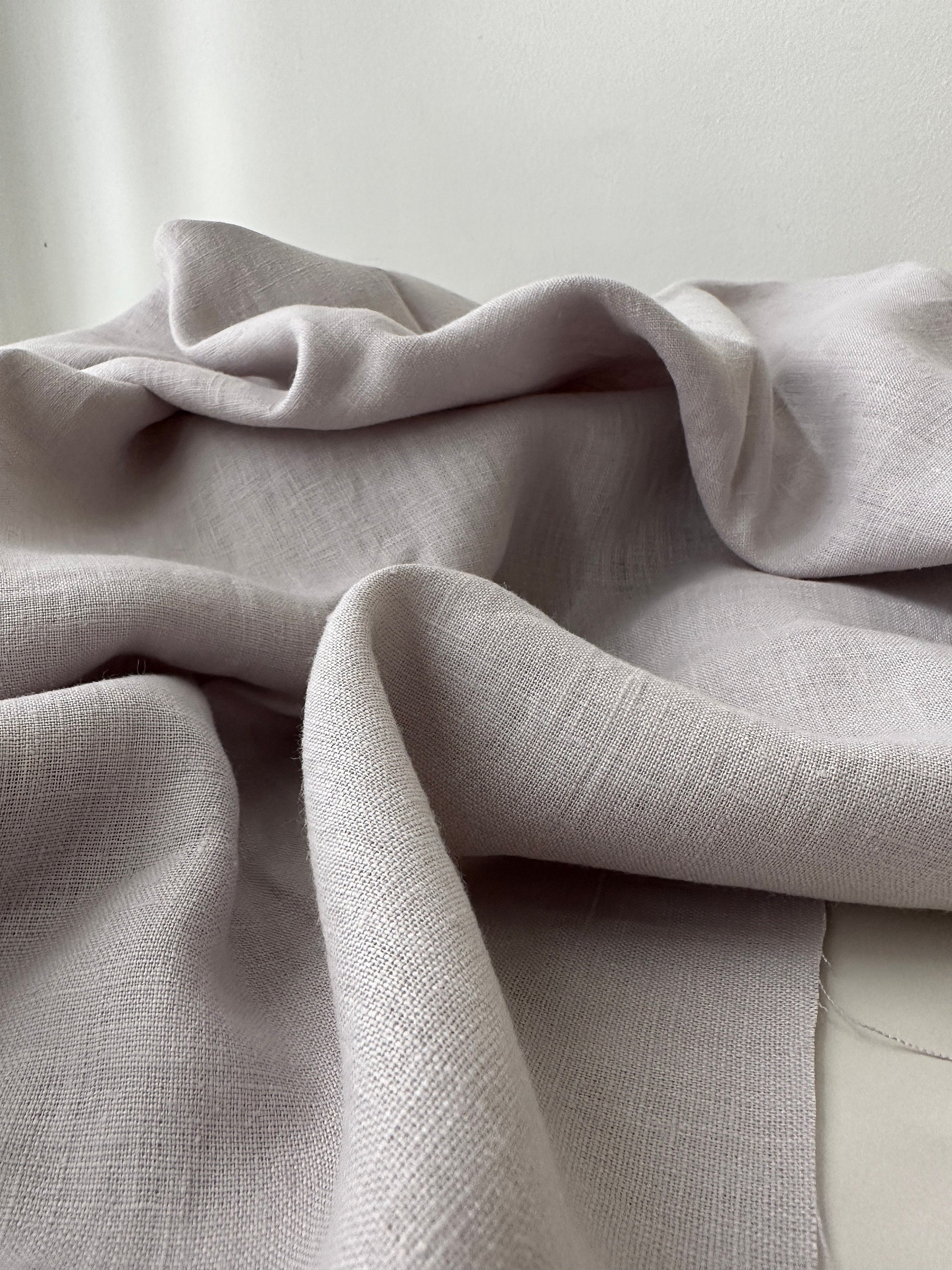 plain eave dove gray european made linen in medium weight 